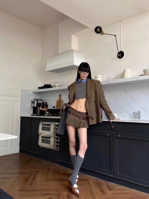 Plaid Anti-Walking Pleated Low Waist Half Skirt - Image 7