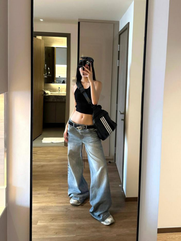 Vintage Washed Wide Leg Loose Low Rise Jeans - Image 2
