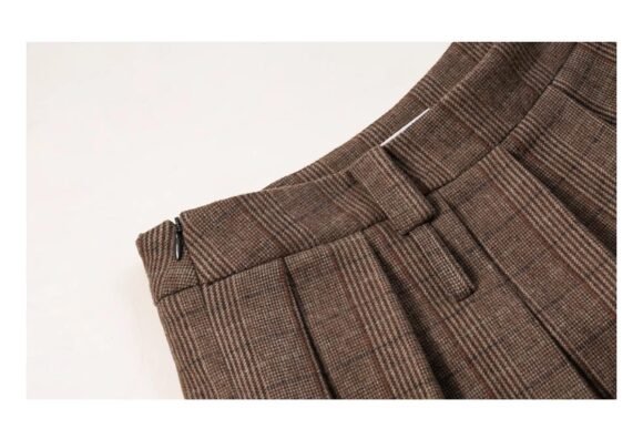 Plaid Anti-Walking Pleated Low Waist Half Skirt - Image 3